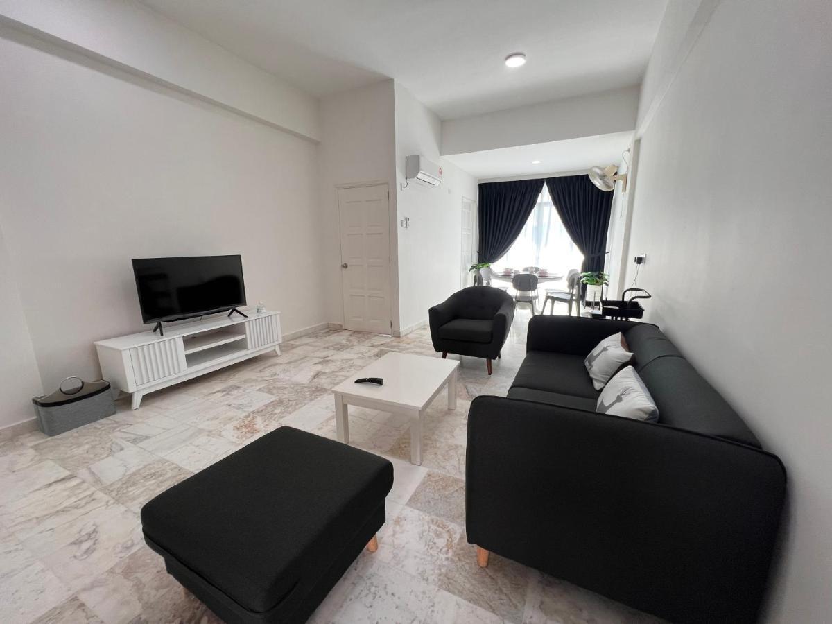 Lui Lui Comfy Condo In Great Location Kuah Exteriör bild